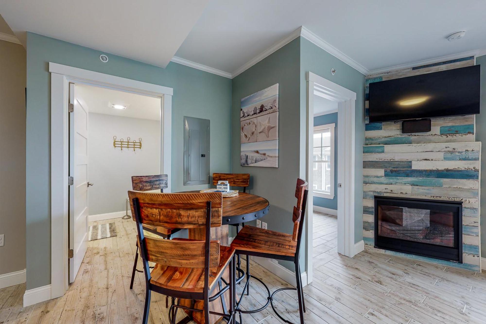 Summer Ocean Escapes Dennisport Room photo